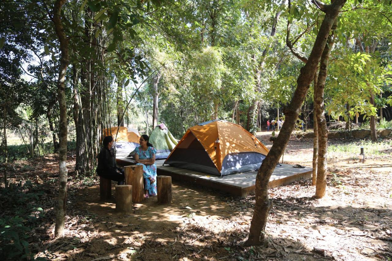 Captain'S Camp Sirsi 외부 사진